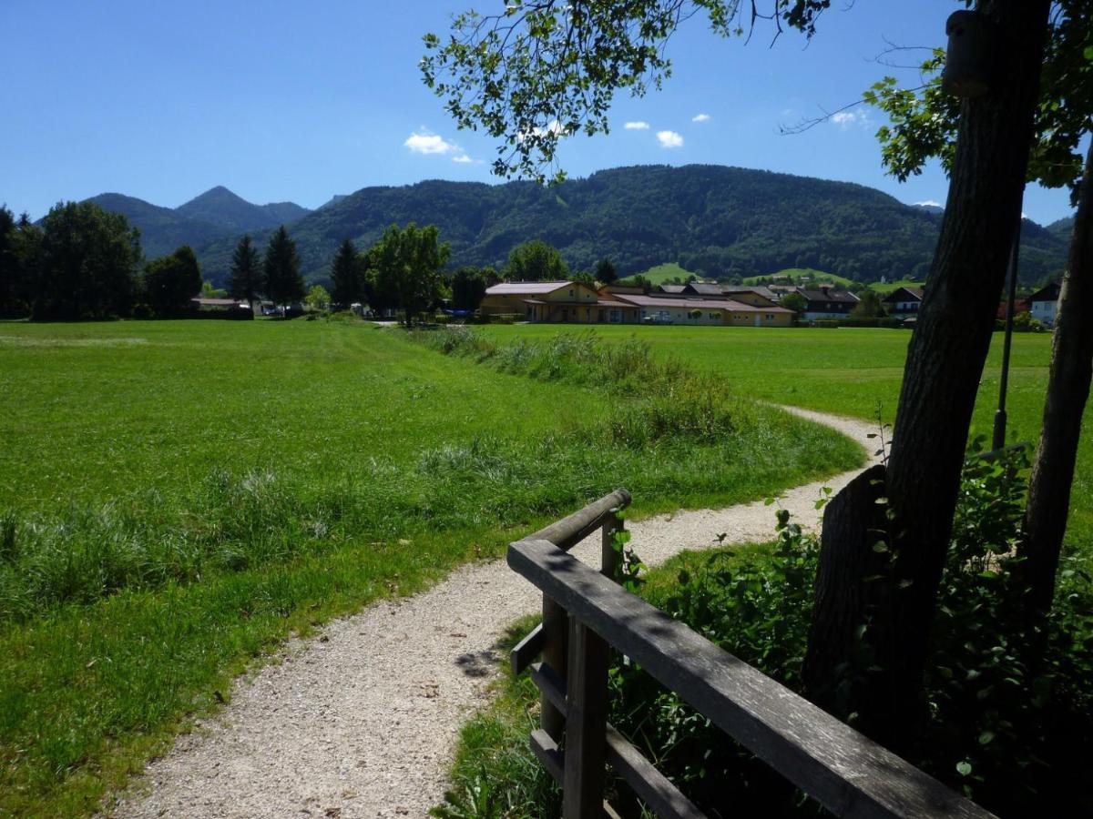 Direkt Zwischen Chiemsee U Alpen Dg ベルナウ・アム・キームゼー エクステリア 写真